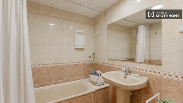 Apartamento de 2 dormitorios en alquiler en Valencia