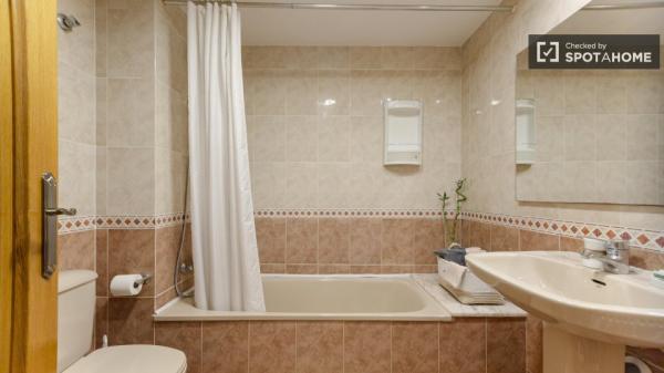 Apartamento de 2 dormitorios en alquiler en Valencia