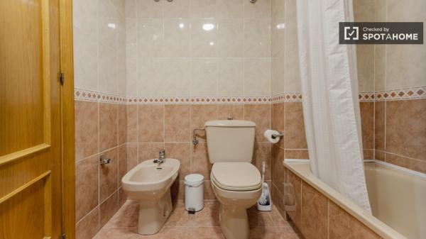 Apartamento de 2 dormitorios en alquiler en Valencia