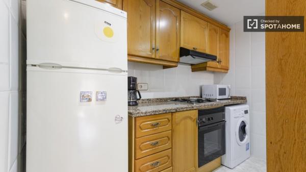 Apartamento de 2 dormitorios en alquiler en Valencia