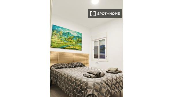 Piso de 2 habitaciones en alquiler en Verdun, Barcelona.