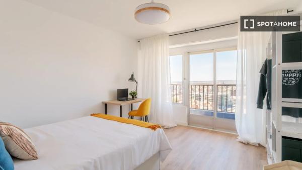 Habitación en piso compartido en Alicante