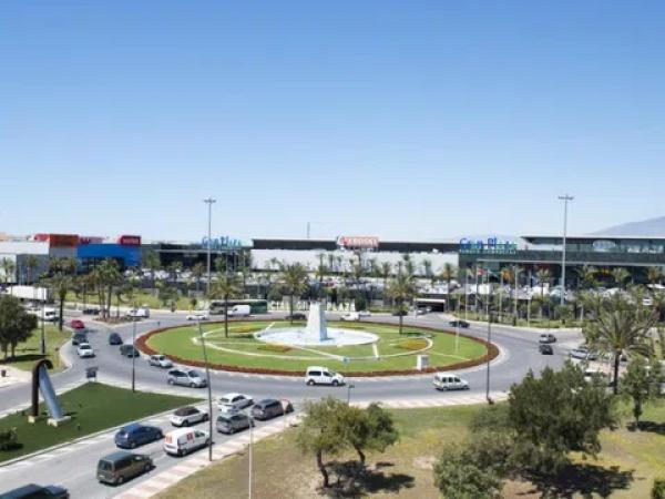 Local en venta en Avenida Reino de España, 44