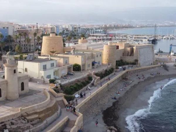 Local en venta en Avenida Reino de España, 44