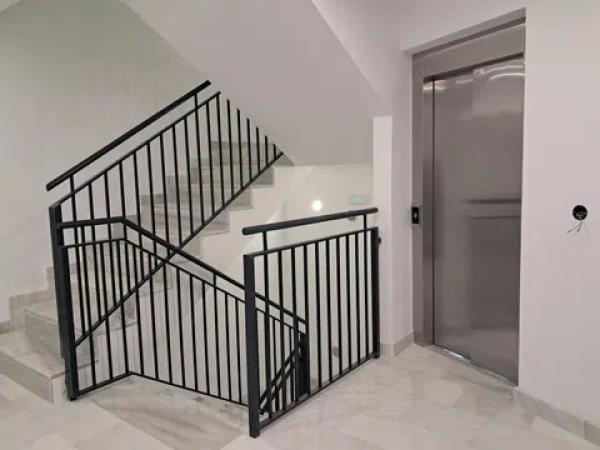 Local en venta en Avenida Reino de España, 44