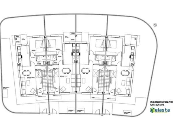 EDIFICIO 4 VILLAS ADOSADAS Y GARAJES