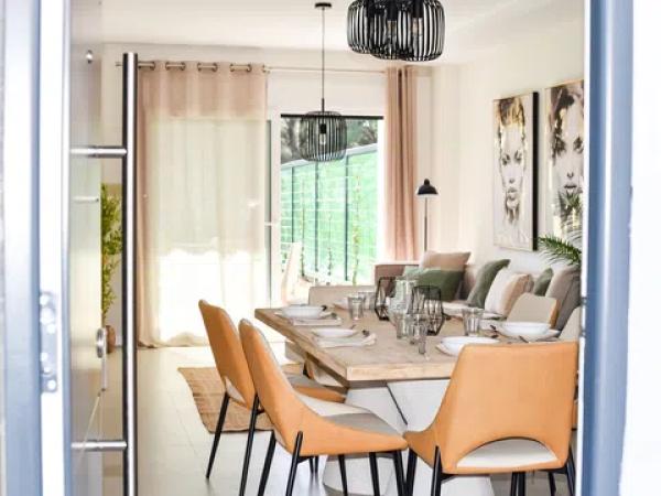 Chalet adosado en venta en calle Almanzor, 55