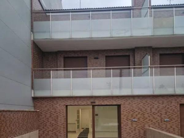 Chalet adosado en venta en calle Alzinar, 12