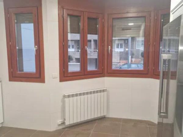 Chalet adosado en venta en calle Alzinar, 12
