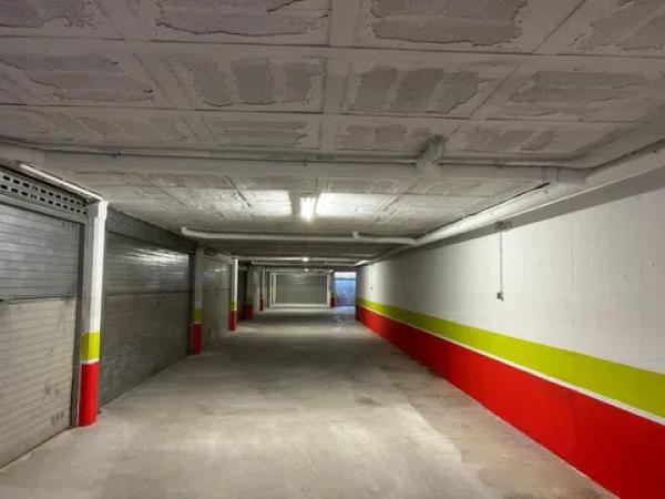 Chalet adosado en venta en calle Alzinar, 12