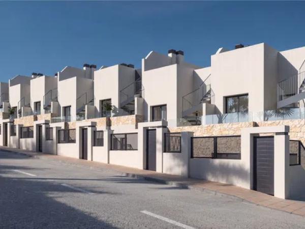 Chalet adosado en venta en calle La Cala Golf, 1