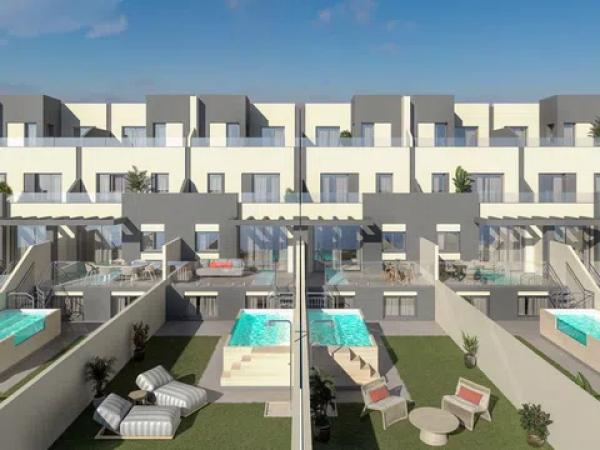 Chalet adosado en venta en calle Clavel, 6