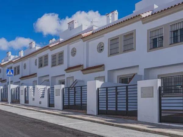 Chalet adosado en venta en calle Seneca s/n