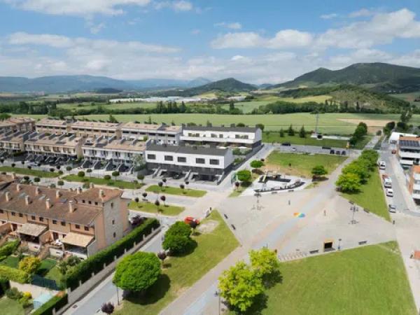 Chalet adosado en venta en calle Iturbero s/n