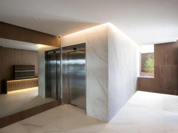 Local en venta en calle Doctora Ariz, 2