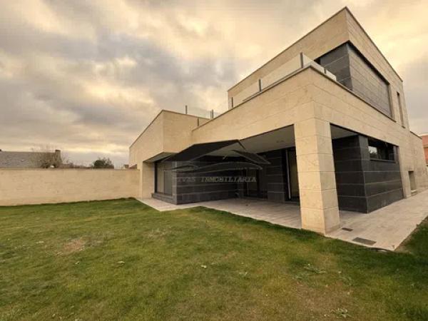 Urbanización Valdelagua