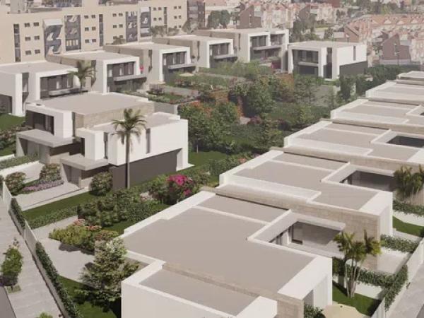 Chalet adosado en venta en calle Mauricio Legendre s/n