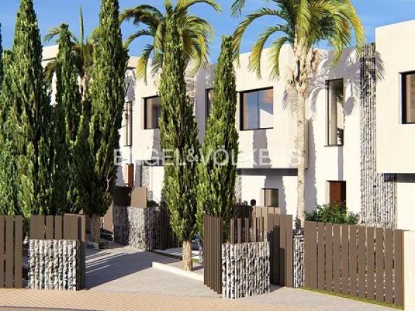 Chalet adosado en venta en calle Tajinaste, 14