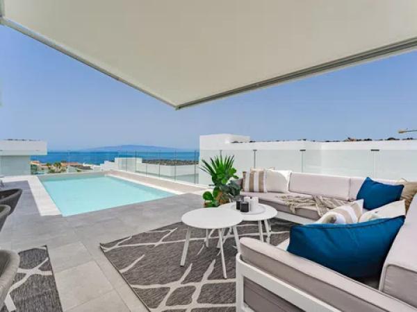 Casa o chalet independiente en venta en calle Nivaria, 23