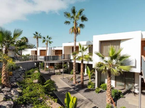 LOS JARDINES DE ABAMA