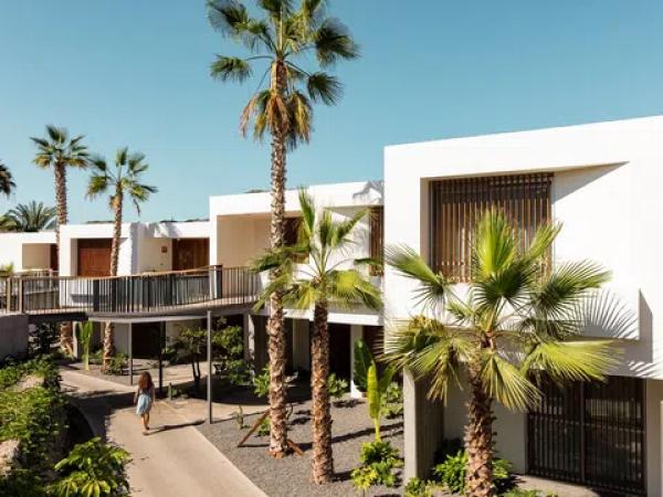 LOS JARDINES DE ABAMA