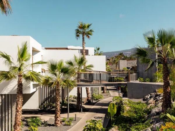 LOS JARDINES DE ABAMA