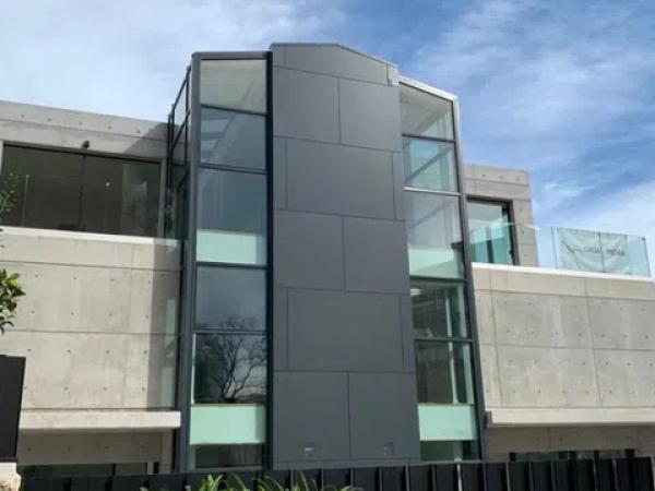 DOS VIVIENDAS EN AVDA. LOS INFANTES