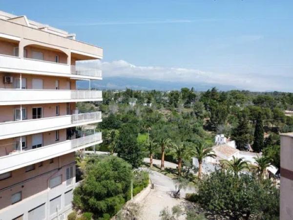 Piso en venta en Ramon i Cajal, 34