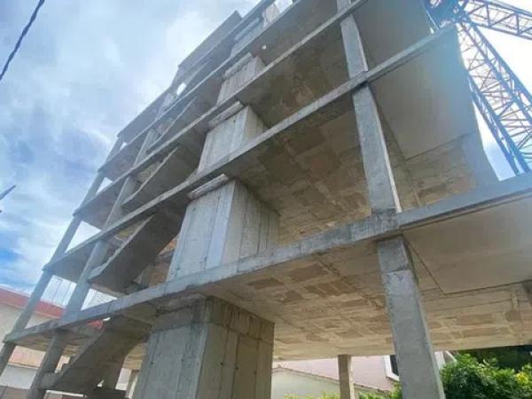 Piso en venta en calle Lluís Companys, 91