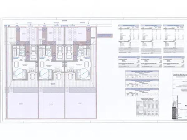 tres viviendas en calle Romaní