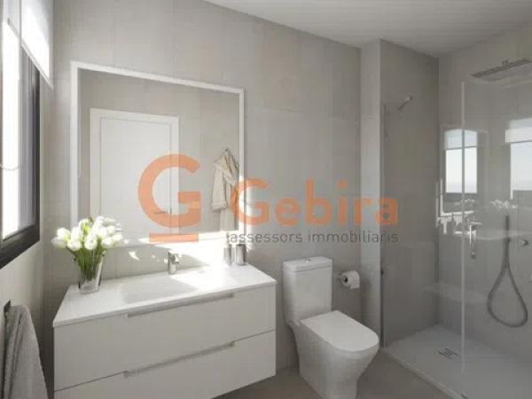 tres viviendas en calle Romaní