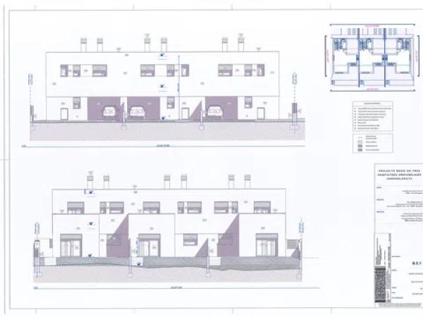 tres viviendas en calle Romaní