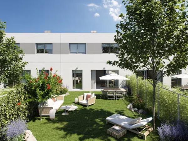 Chalet adosado en venta en calle Helsinki, 49