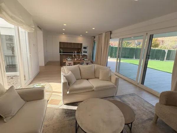 Casa o chalet independiente en venta en calle Enero, 18