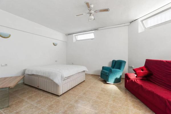 Chalet adosado en calle Lago - Edf. Lakeside Mews s/n