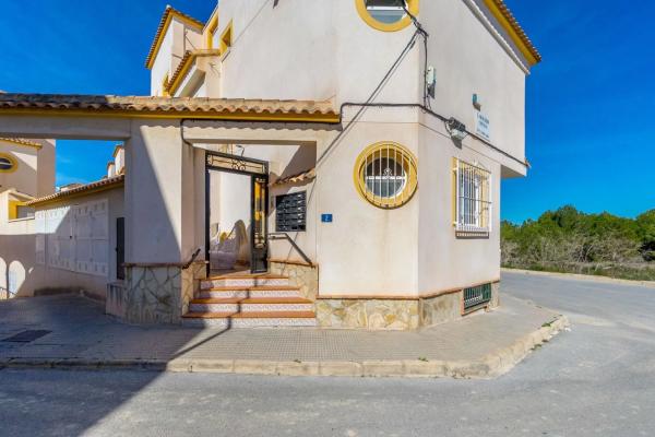 Chalet adosado en calle Lago - Edf. Lakeside Mews s/n