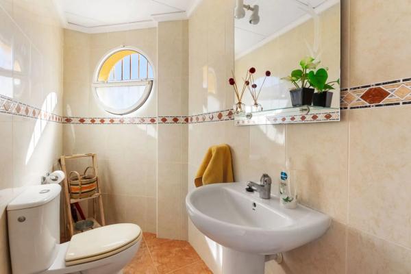 Chalet adosado en calle Lago - Edf. Lakeside Mews s/n