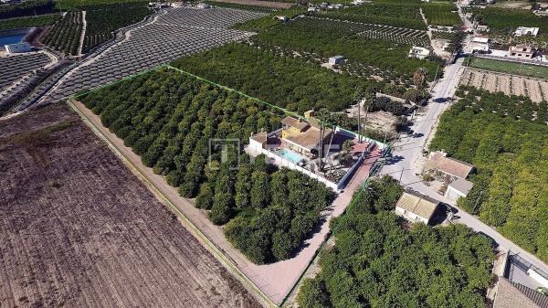 Casa independiente en camino Fabregat