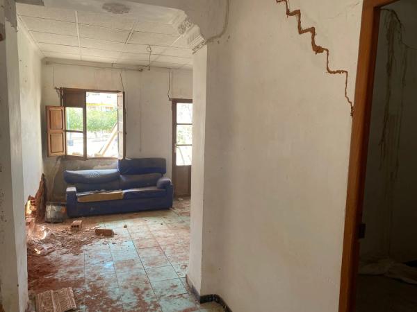 Casa de pueblo en calle Divina Pastora