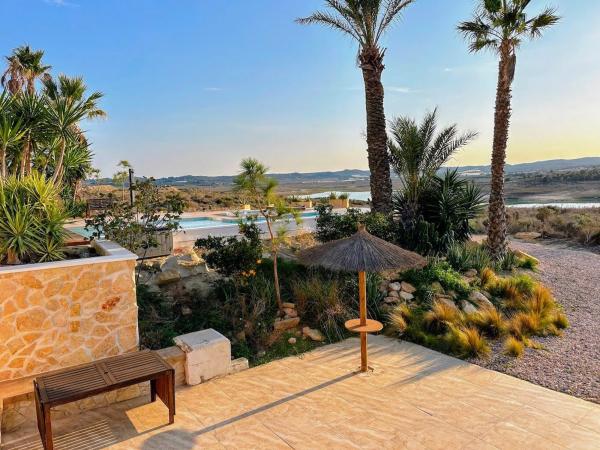 Casa independiente en 247w+4r,