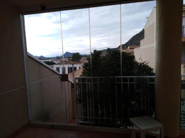 Chalet adosado en calle Las Escuelas, 3