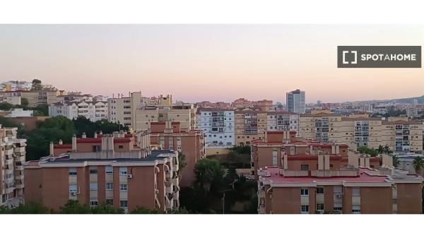 Habitación en piso compartido en Málaga