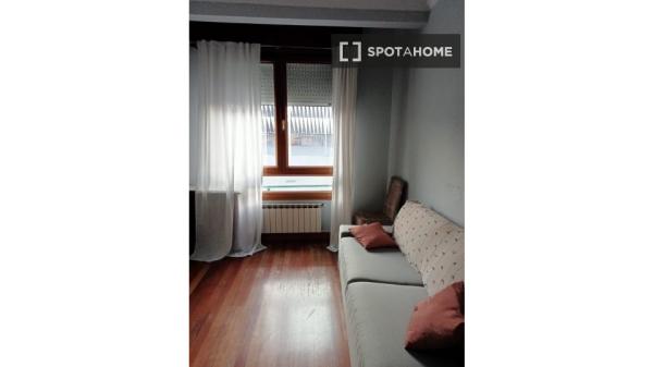 Pokój we wspólnym mieszkaniu w Bilbao