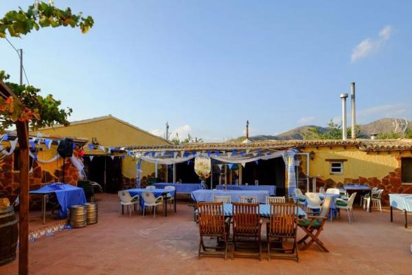 Casa terrera en camino Path Path Path de Cofer