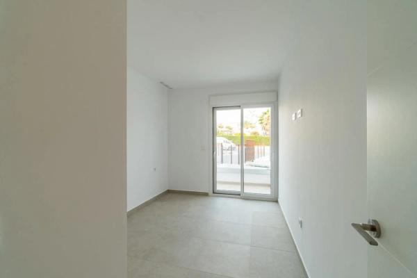 Piso en calle Miguel Barceló, 2