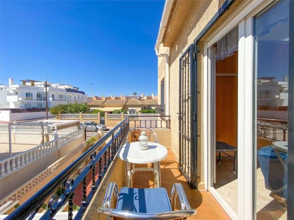 Chalet adosado en Urbanizacion Balcones