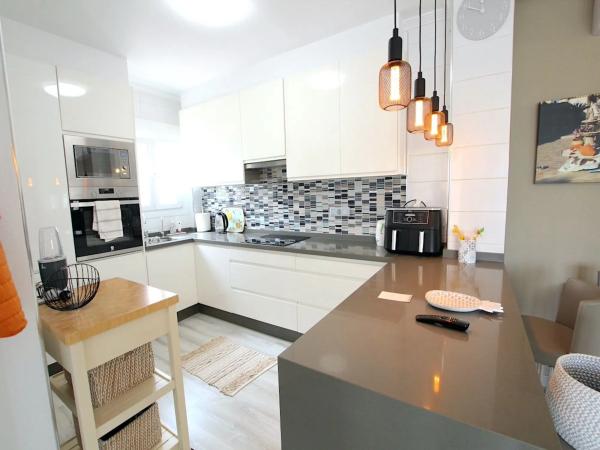 Casa independiente en calle Jónico