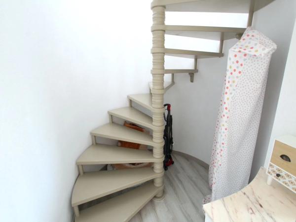 Casa independiente en calle Jónico