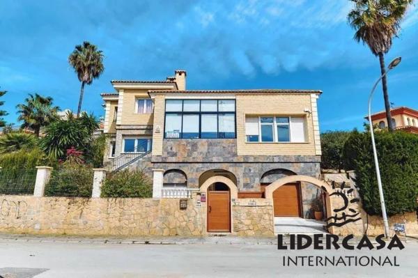 Casa independiente en calle Juan Ramón Jiménez