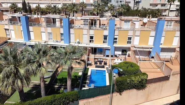 Chalet en Barrio Campoamor